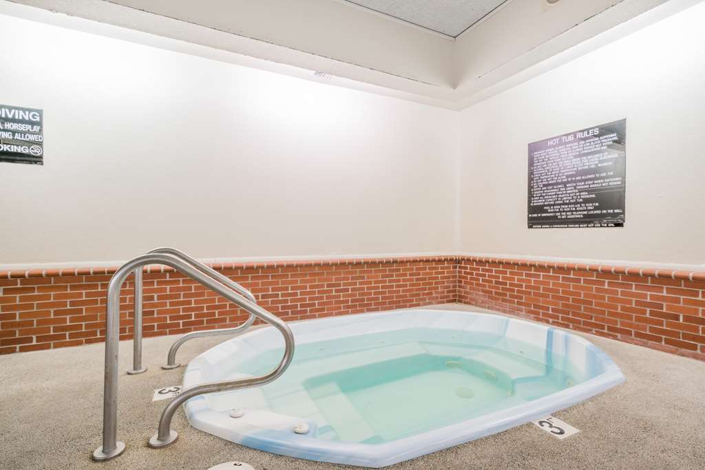Super 8 By Wyndham Sheldon Hotel Facilities photo